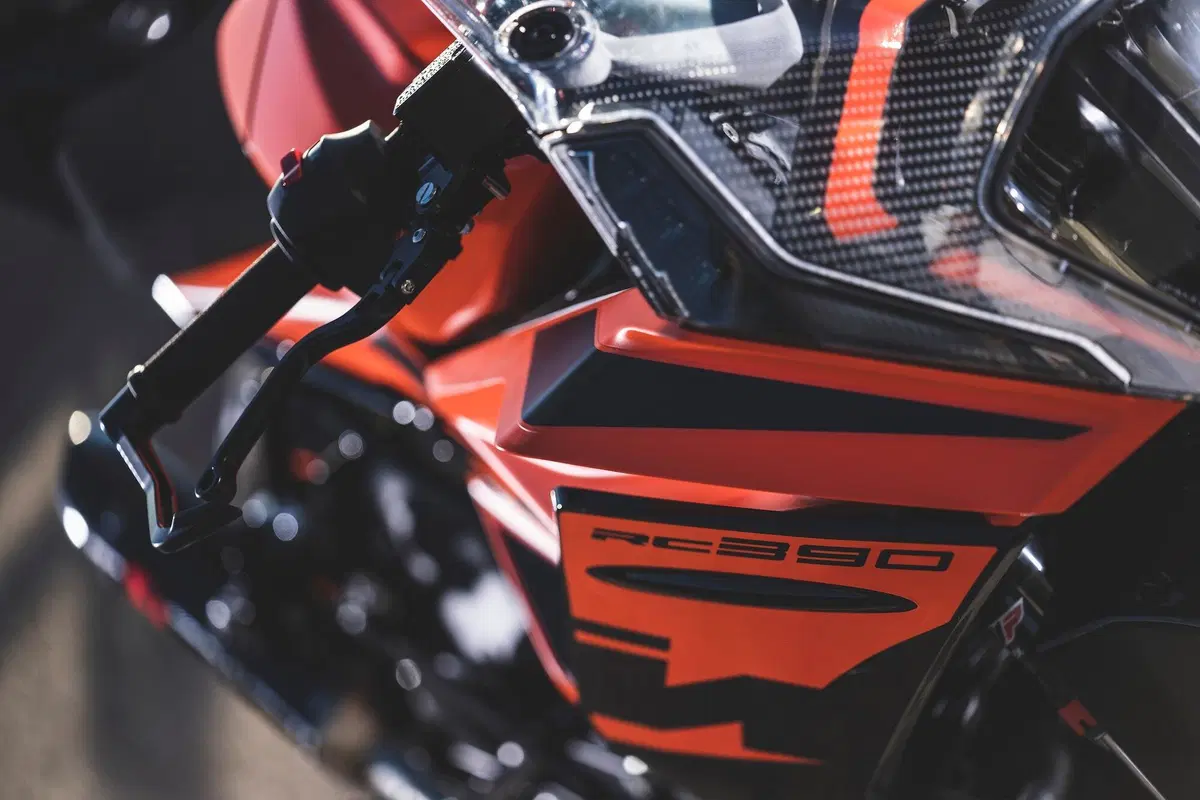 KTM RC 390 2022 TEST: Piccole belve crescono (18)