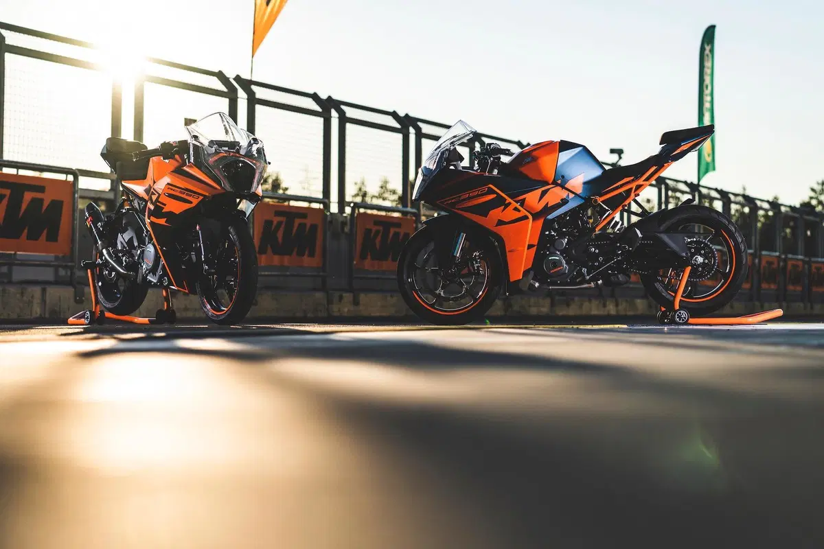 KTM RC 390 2022 TEST: Piccole belve crescono (20)