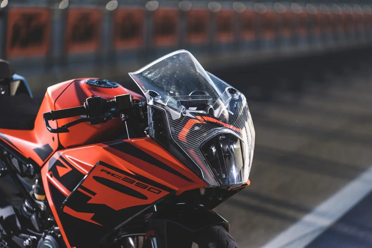 KTM RC 390 2022 TEST: Piccole belve crescono (21)