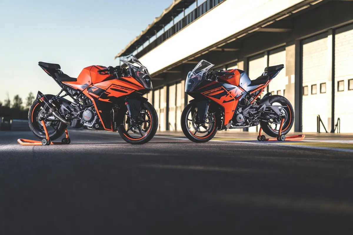 KTM RC 390 2022 TEST: Piccole belve crescono (23)