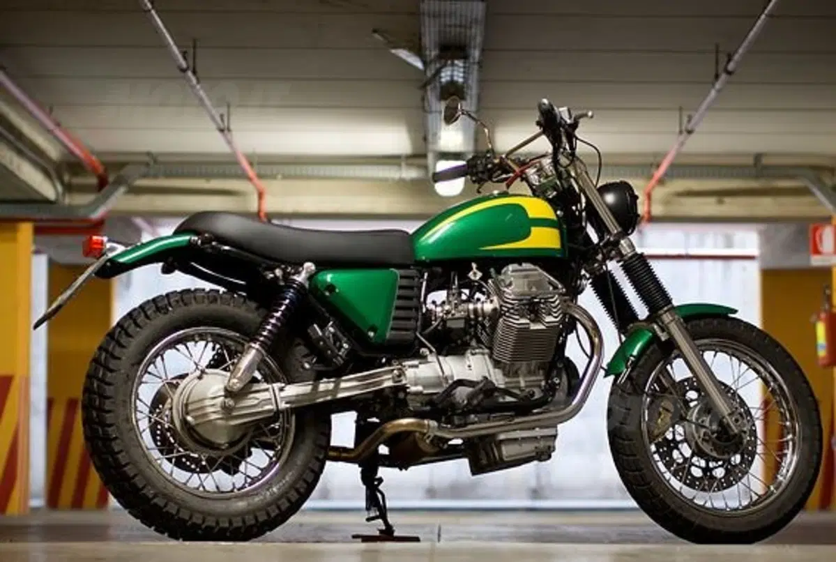 Moto Guzzi Nevada by Rossopuro. Quasi