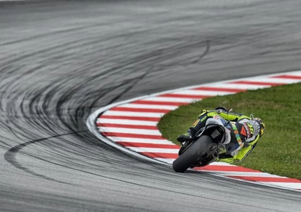 Rossi: "Bene, ma le Honda volano"