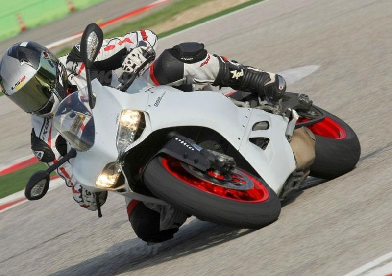 Ducati Panigale 899