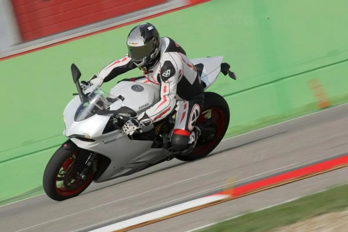 Ducati Panigale 899