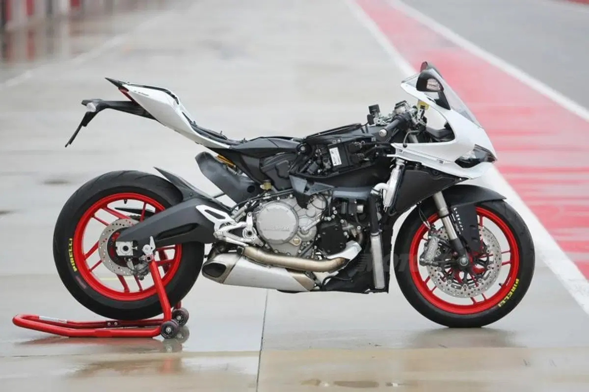 Ducati Panigale 899 (44)