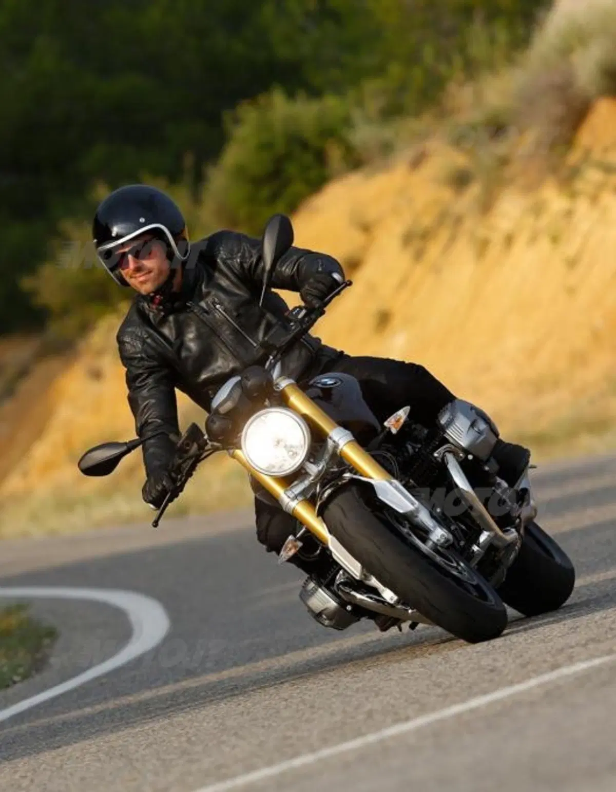 BMW R nineT, la boxer del novantesimo anniversario. 
