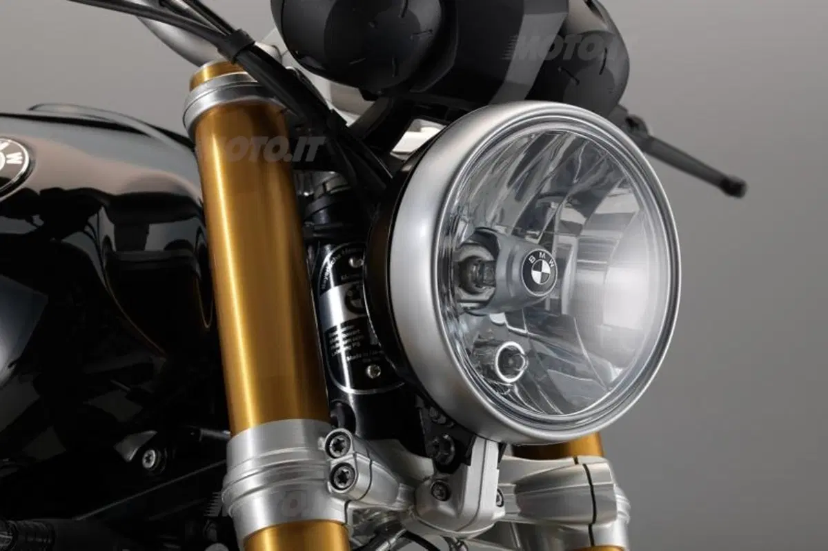 BMW R nineT, la boxer del novantesimo anniversario.  (10)