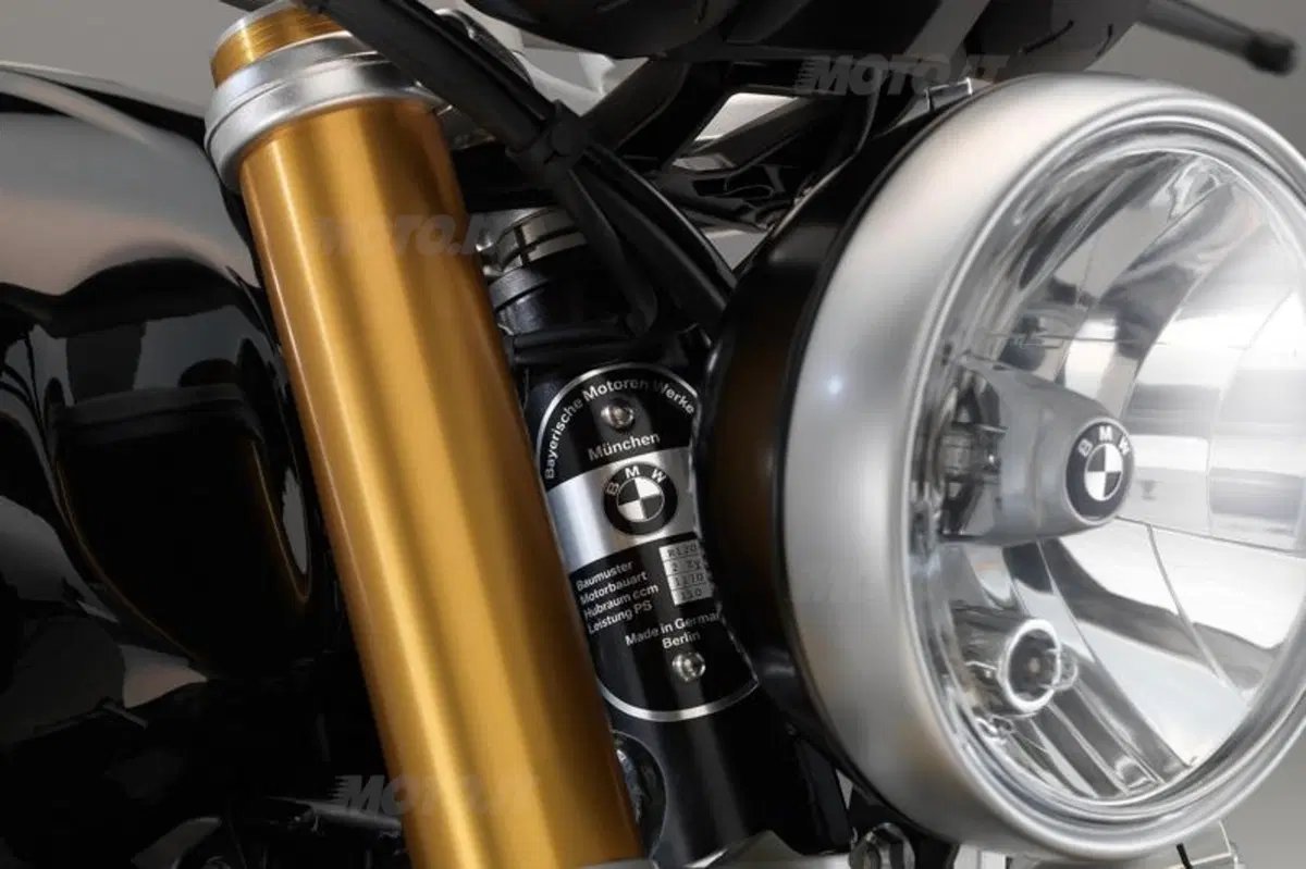 BMW R nineT, la boxer del novantesimo anniversario.  (11)