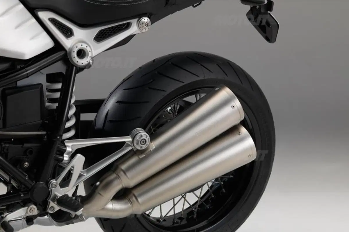 BMW R nineT, la boxer del novantesimo anniversario.  (25)