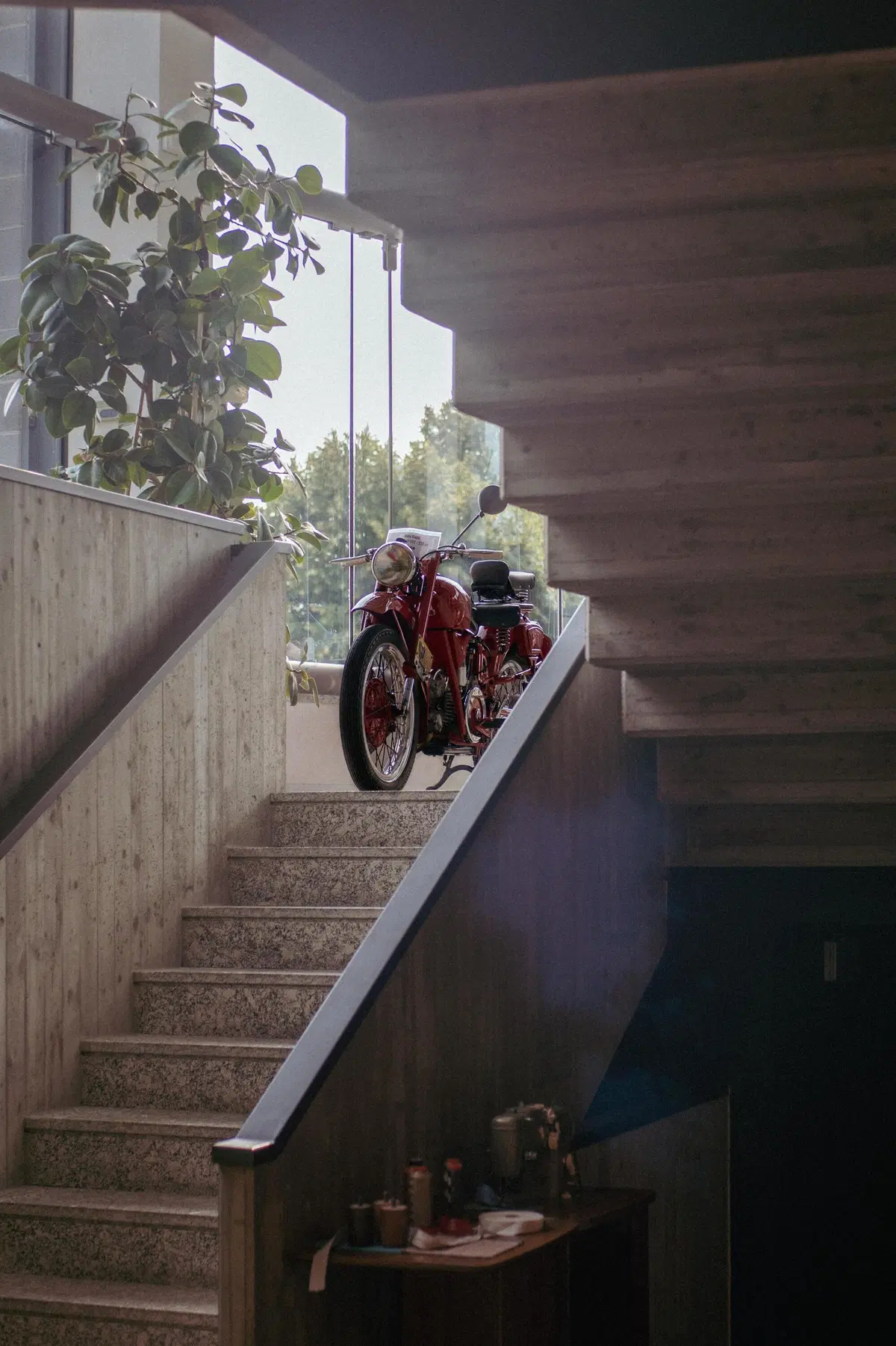 Salone del Mobile. In mostra moto d'epoca tra design e made in Italy (7)