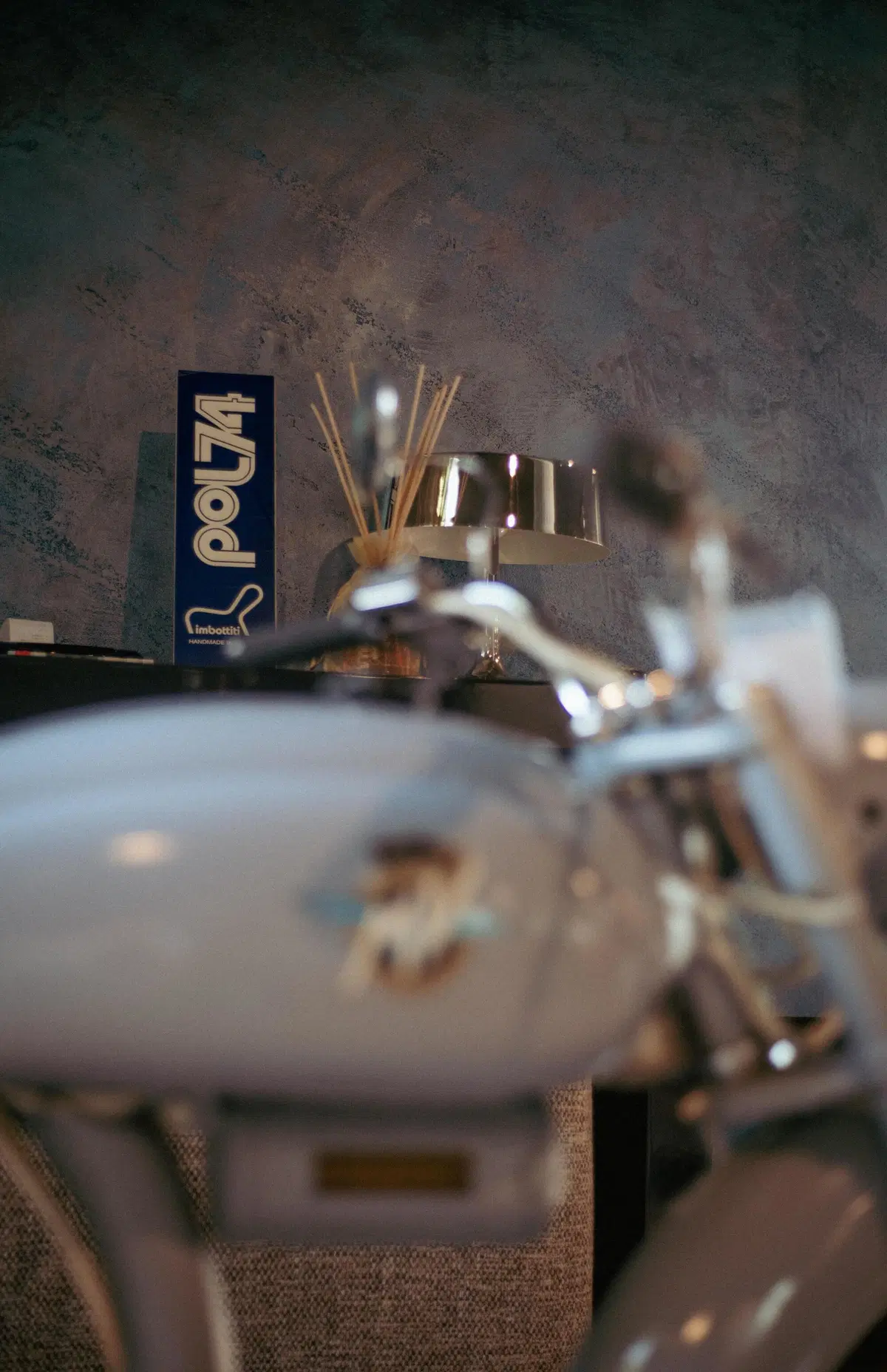 Salone del Mobile. In mostra moto d'epoca tra design e made in Italy (11)