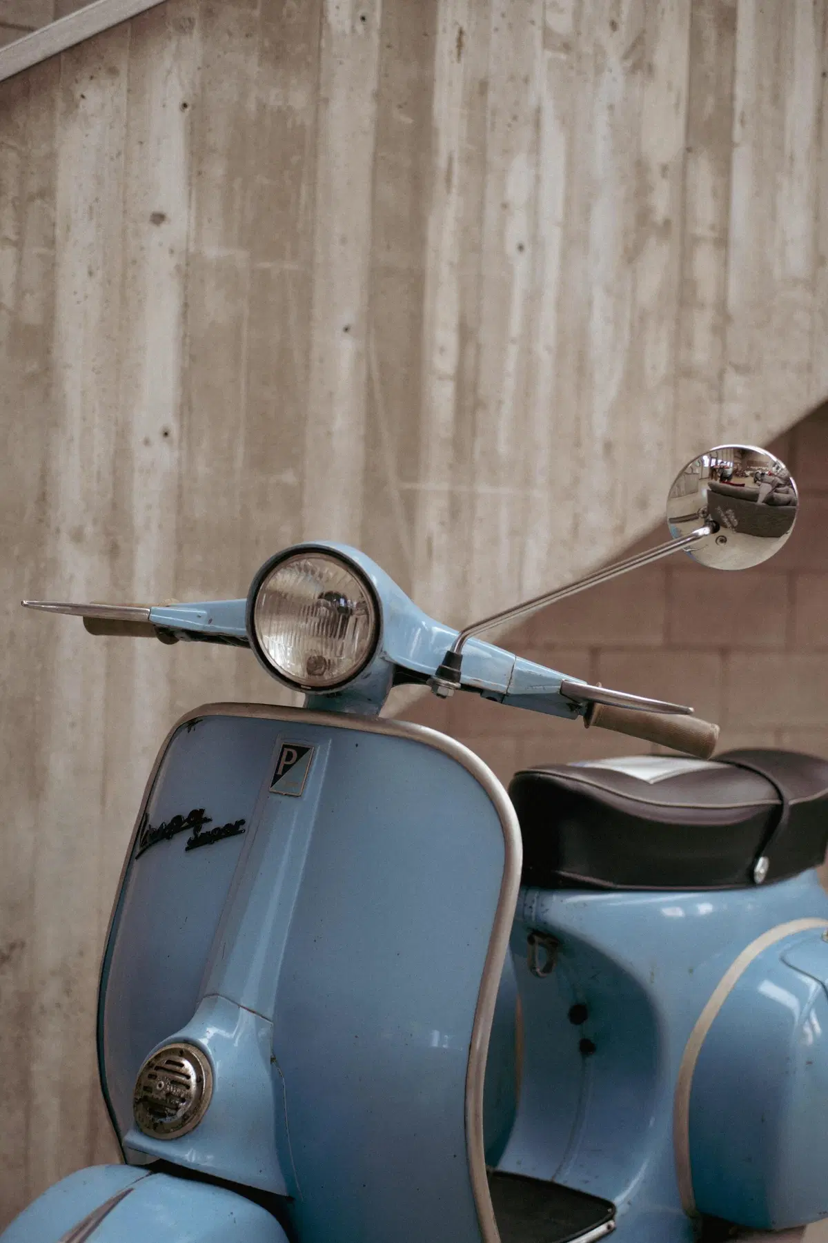 Salone del Mobile. In mostra moto d'epoca tra design e made in Italy (38)