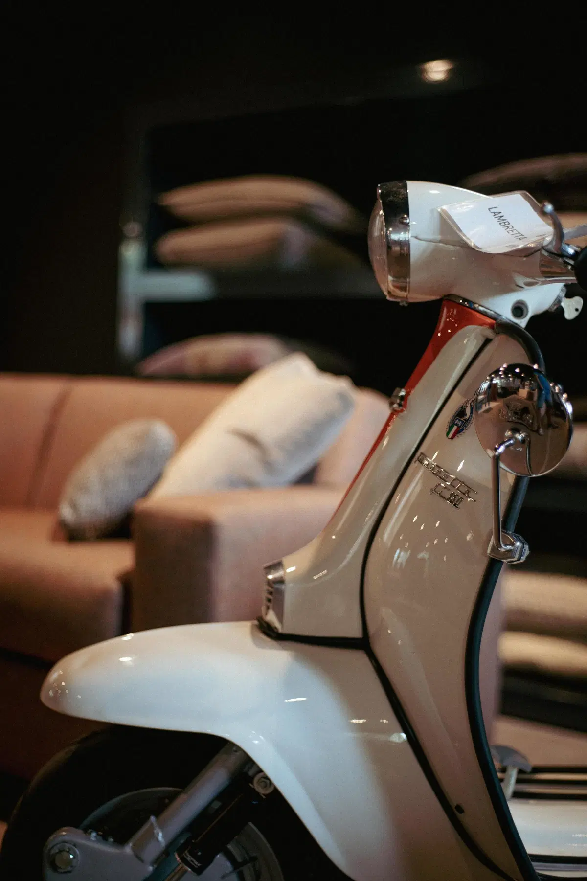 Salone del Mobile. In mostra moto d'epoca tra design e made in Italy (31)