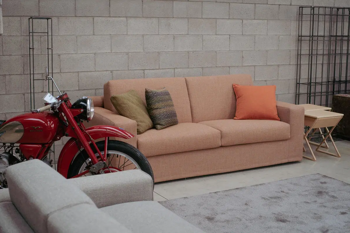 Salone del Mobile. In mostra moto d'epoca tra design e made in Italy (39)