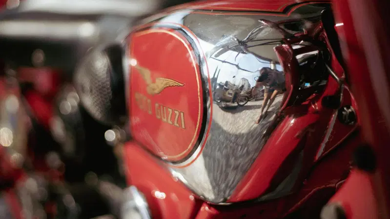 Salone del Mobile. In mostra moto d'epoca tra design e made in Italy