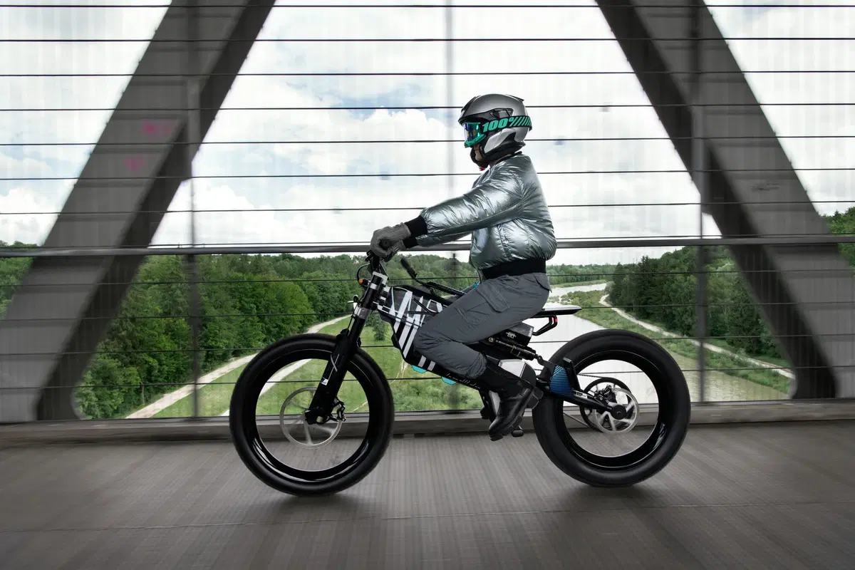 BMW Vision AMBY e i-Vision AMBY. Due proposte per la mobilità (18)