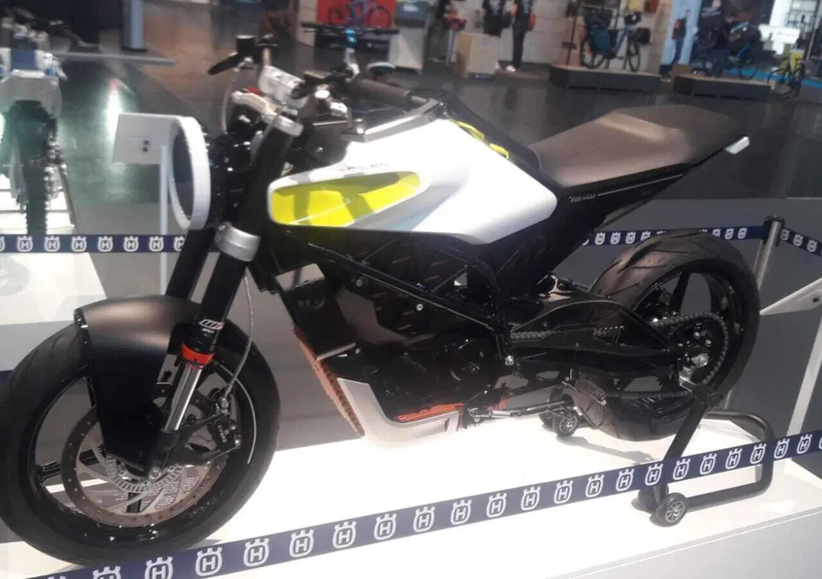 Husqvarna svela le novit&agrave; elettriche all'IAA Mobility di Monaco