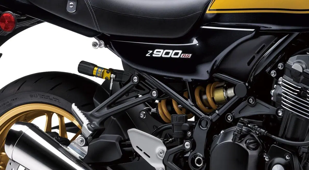 Nuova Kawasaki Z900RS SE 2022. Con Brembo e Ohlins (12)
