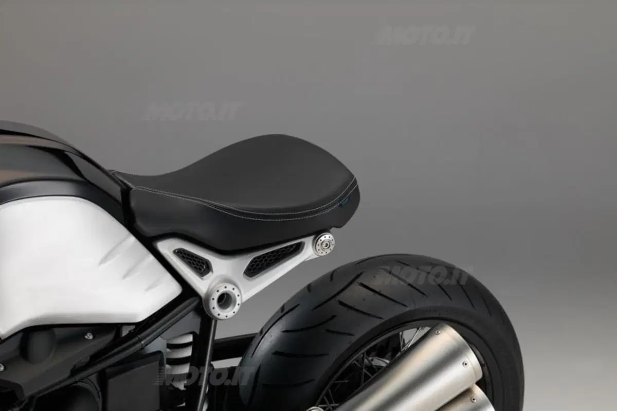 BMW R nineT, la boxer del novantesimo anniversario.  (68)