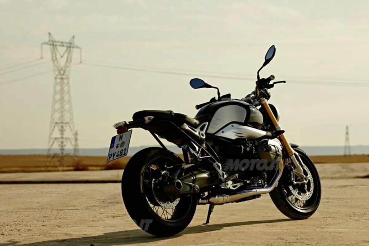 BMW R nineT, la boxer del novantesimo anniversario.  (78)