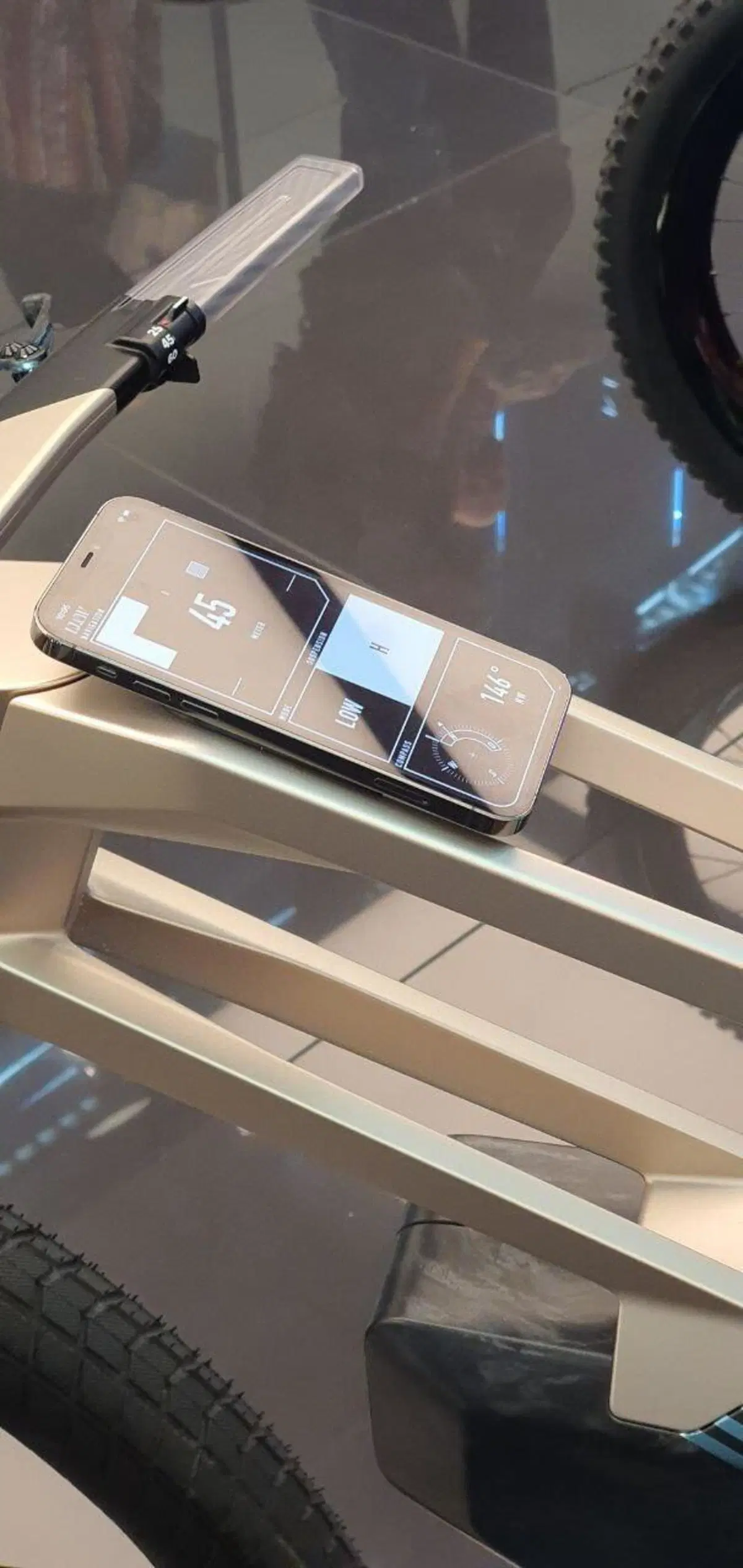BMW Vision AMBY e i-Vision AMBY. Due proposte per la mobilità (6)