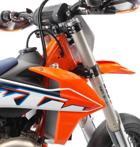 KTM 450 SMR 2022. La supermotard radicale (5)