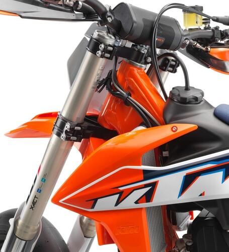 KTM 450 SMR 2022. La supermotard radicale (6)