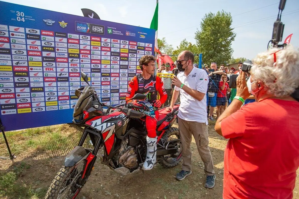 ISDE 2021. Joan Barreda in sella all’Africa Twin 2022 [VIDEO]