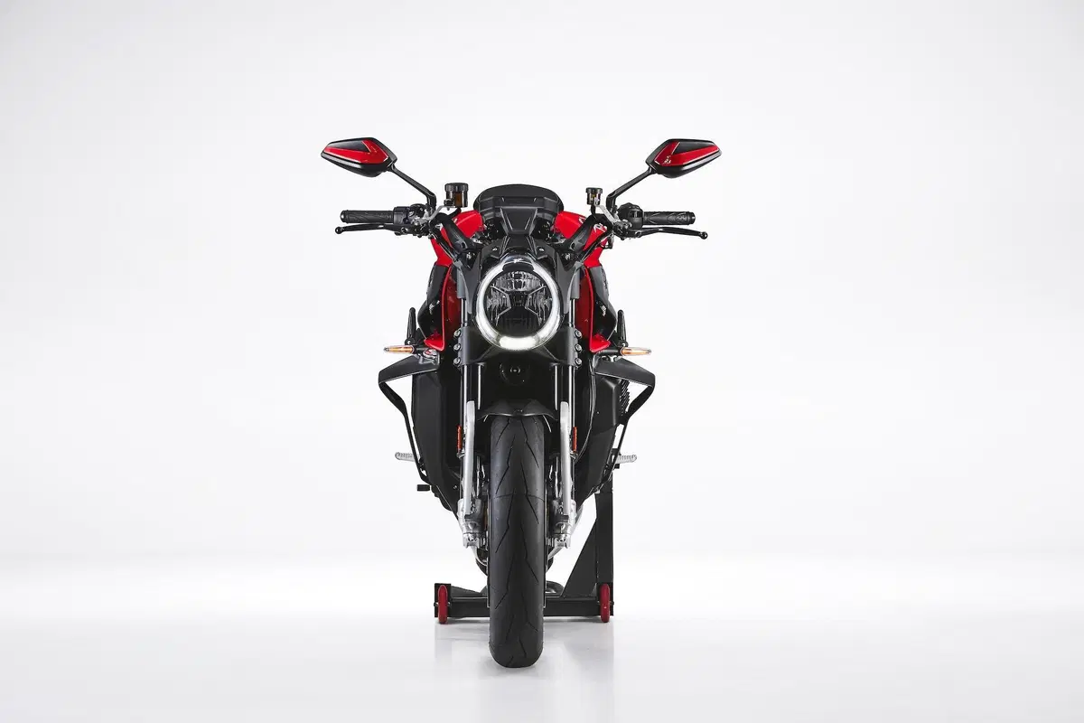 MV Agusta Brutale 1000 RS 2021: prezzo, foto e video (16)