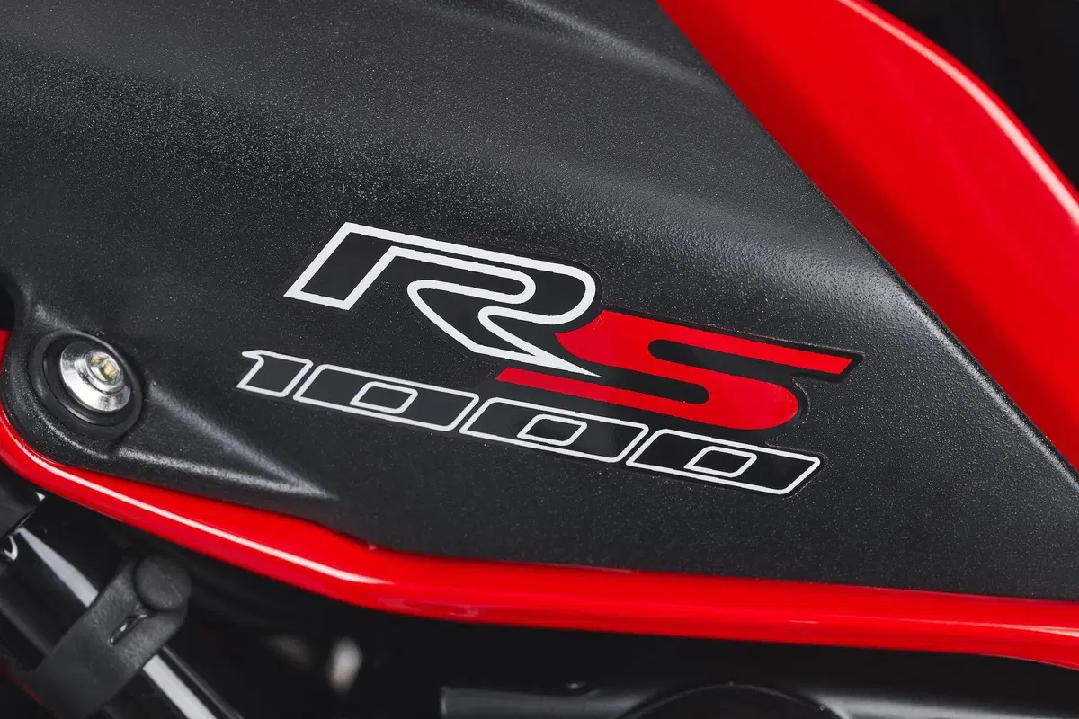 MV Agusta Brutale 1000 RS 2021: prezzo, foto e video (7)