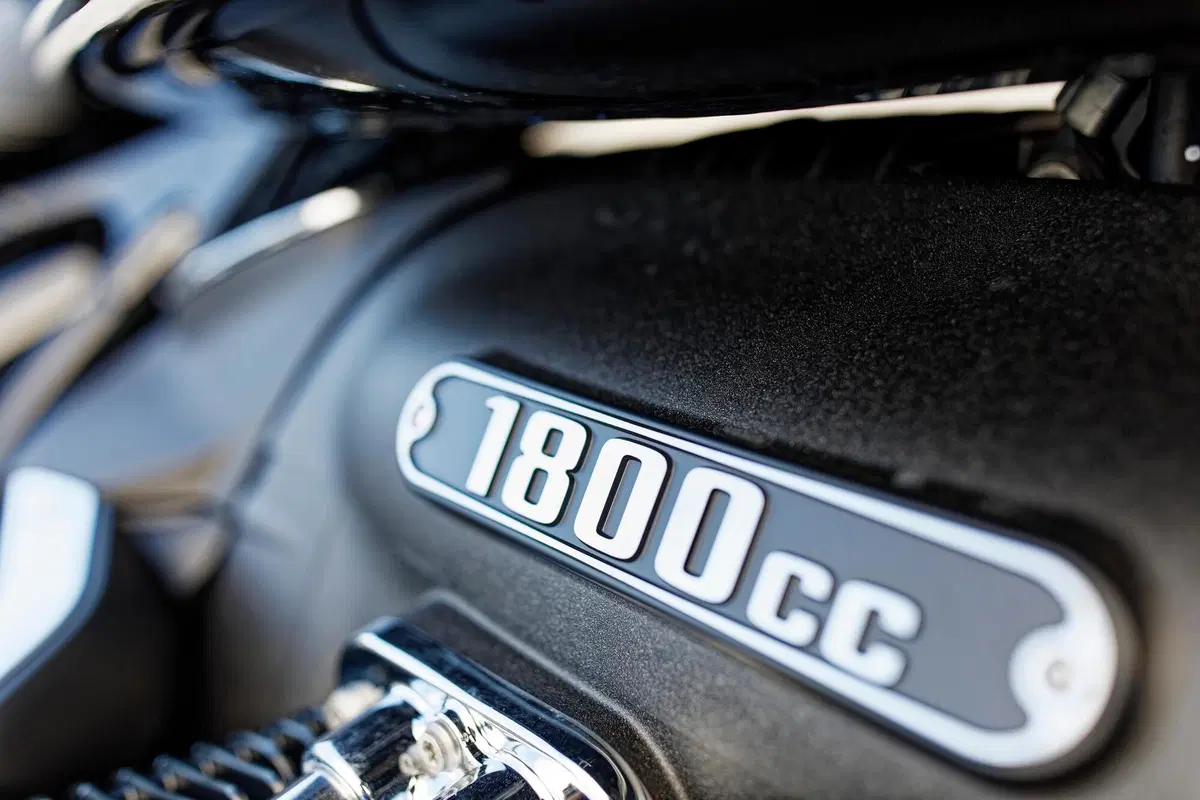 BMW R18 B e R18 Transcontinental test. Americane "Berlin Built"