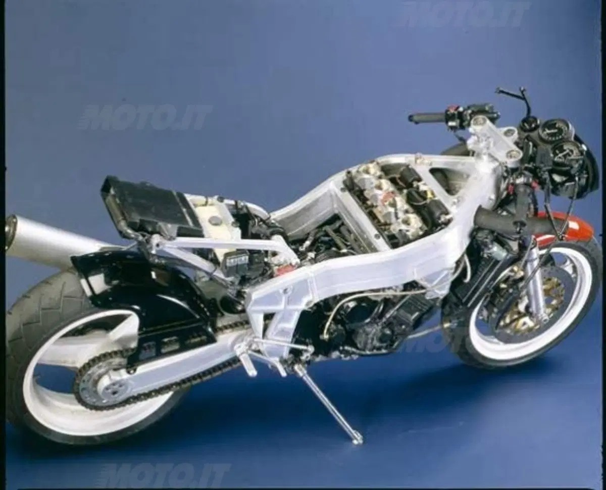 EICMA 1987. Tanta voglia di moto per il 50° Salone di Milano (8)