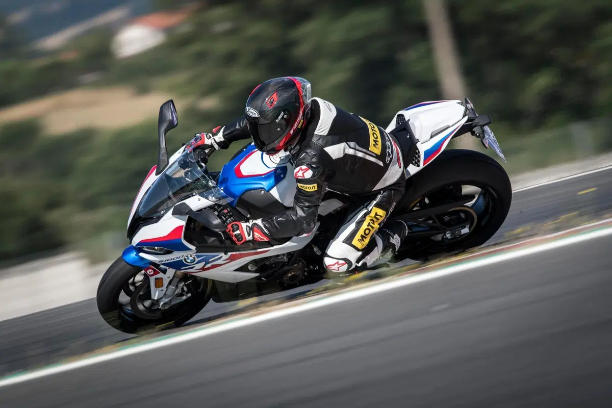 BMW M1000 RR: M maiuscola! (2)