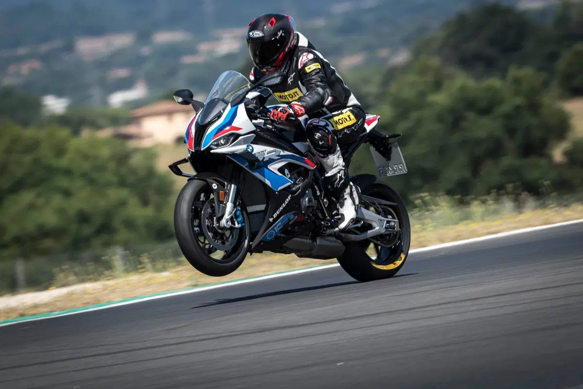 BMW M1000 RR: M maiuscola! (4)