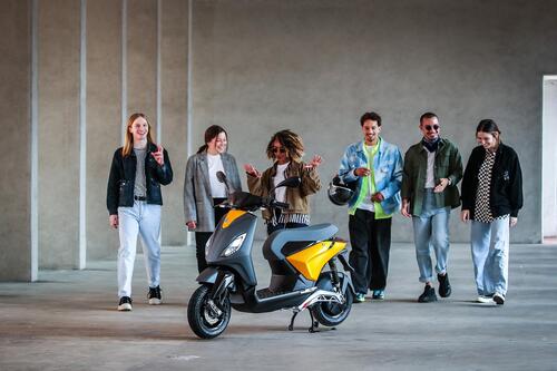 Piaggio 1. Lo scooter elettrico per tutti arriva nei concessionari