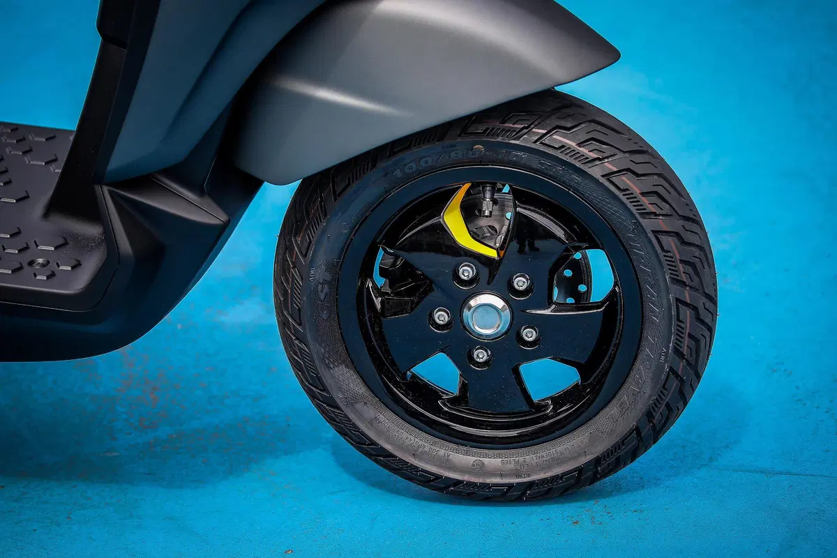 Piaggio 1. Lo scooter elettrico per tutti arriva nei concessionari (24)