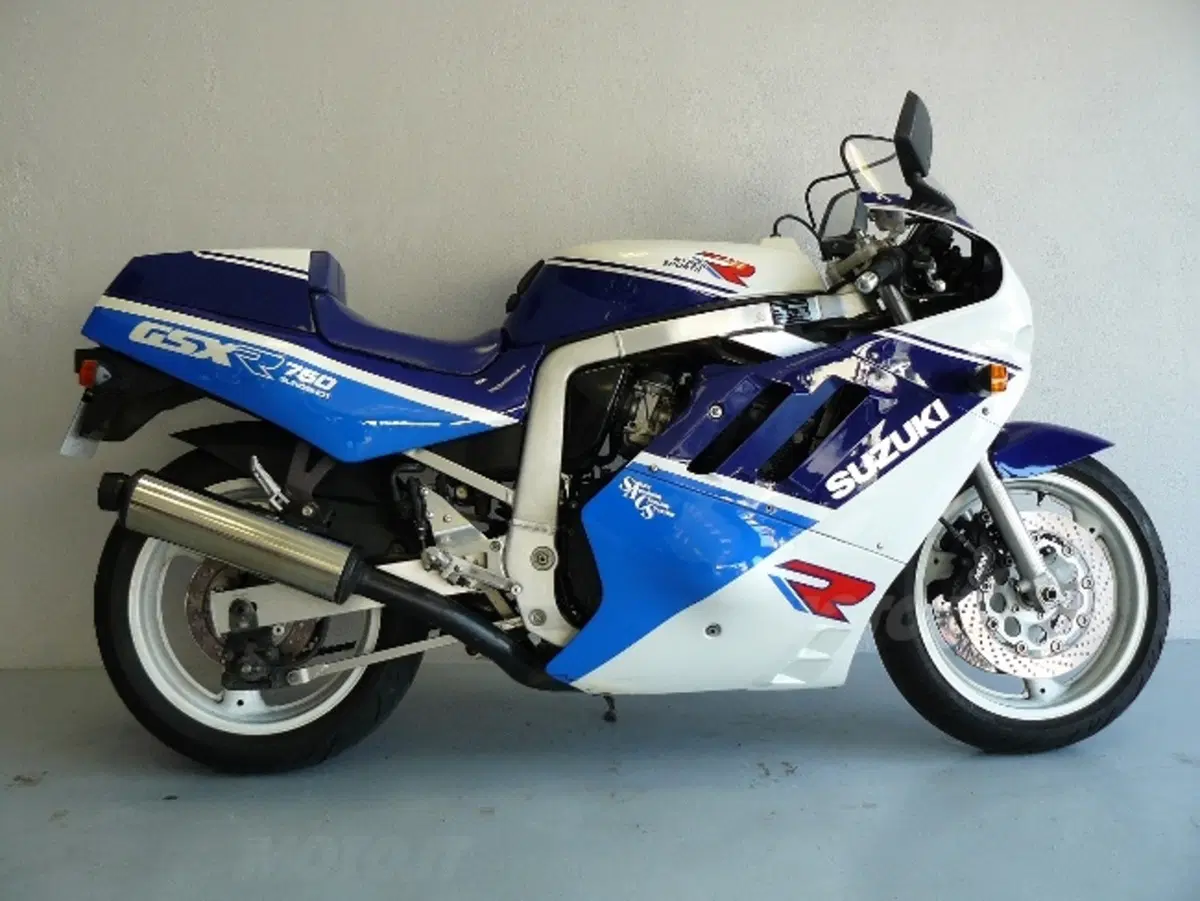 EICMA 1987. Tanta voglia di moto per il 50° Salone di Milano (60)