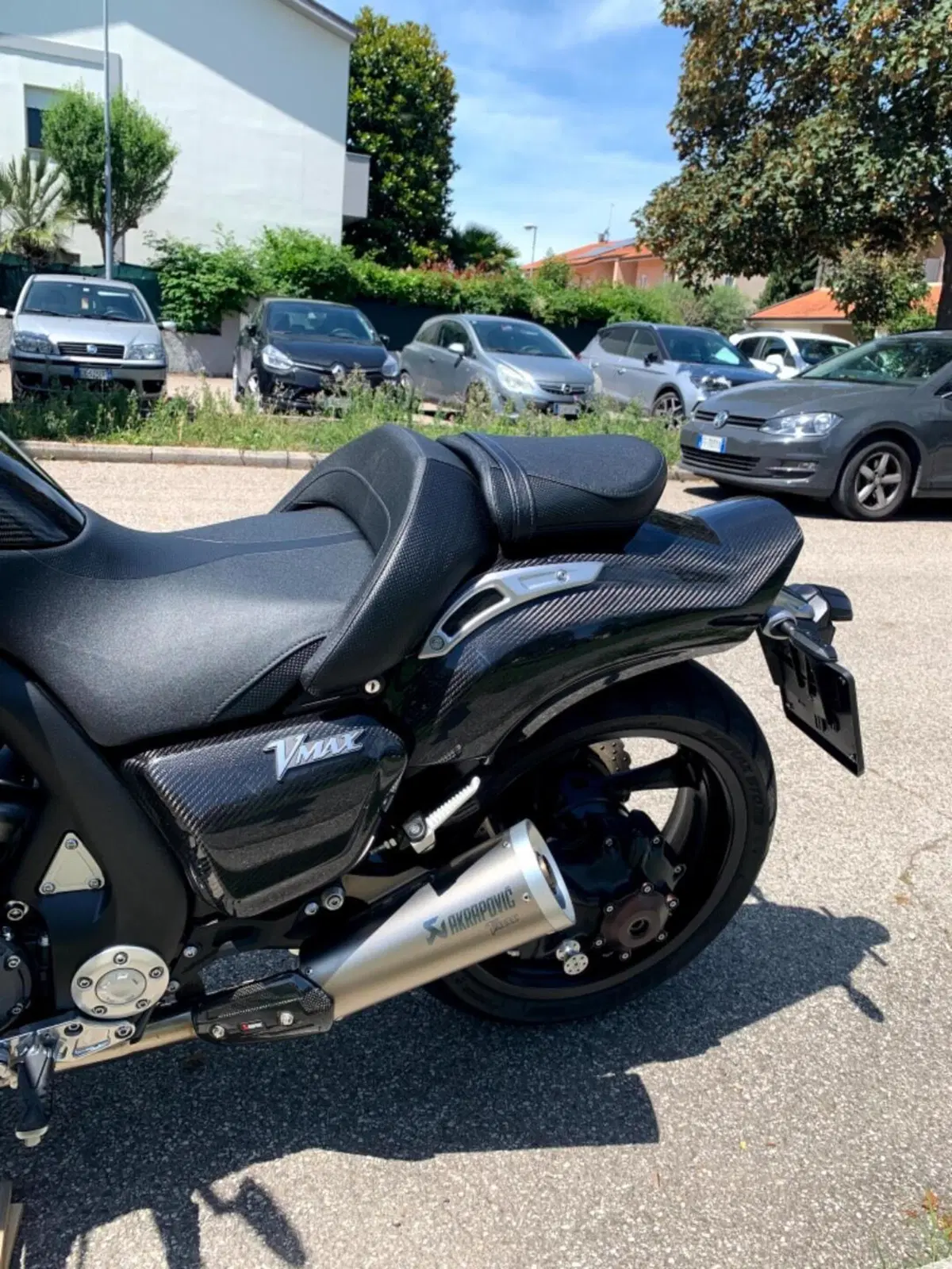 Yamaha VMAX Carbon (2015 - 16) (9)