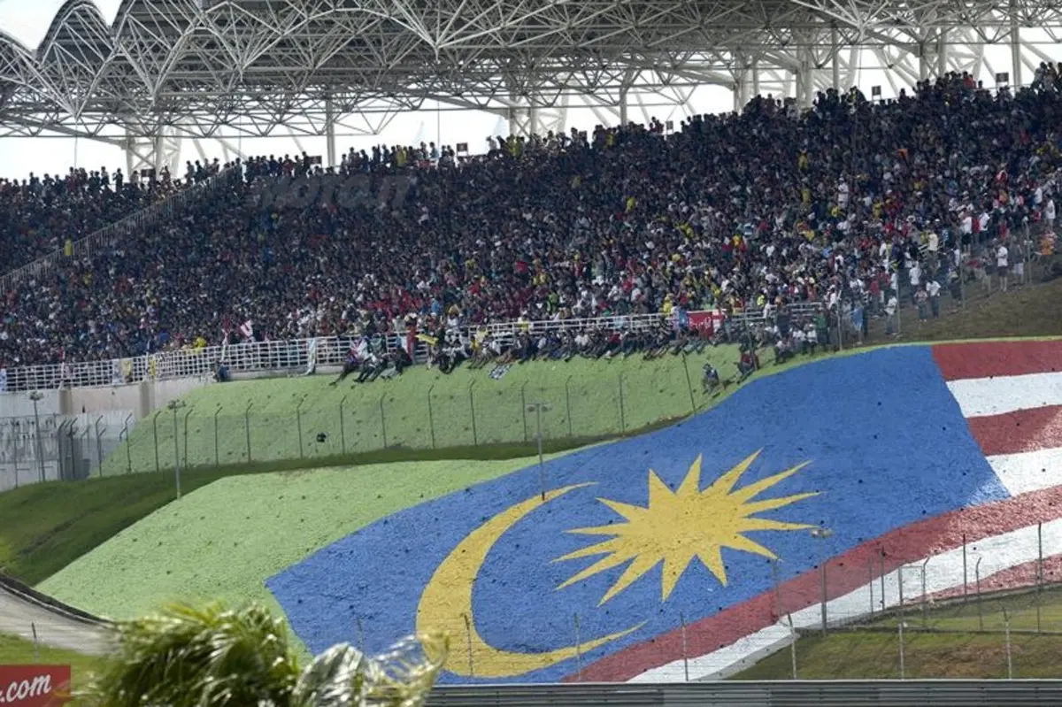 Le foto più spettacolari del GP di Sepang (23)