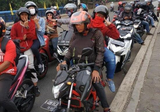 Indonesia, scatta il divieto di circolazione per i 16 milioni di motocicli