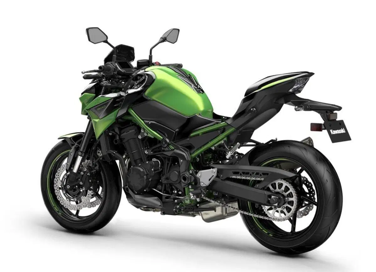 Kawasaki Z900 e Z900 Performance 2022. Nuove colorazioni (5)