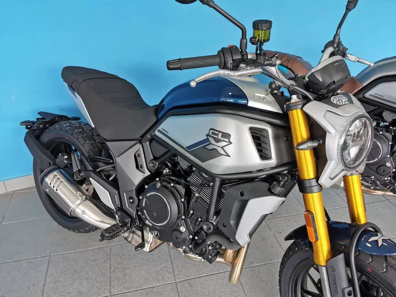 CFMOTO 700CL-X Heritage (2021 - 26) (2)