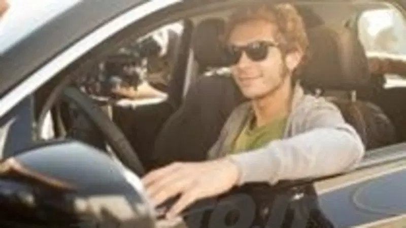 Valentino Rossi di nuovo con la Opel Adam: il video del backstage
