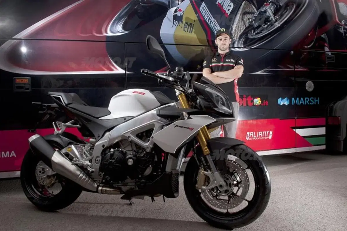 Aprilia Tuono V4R ABS (28)