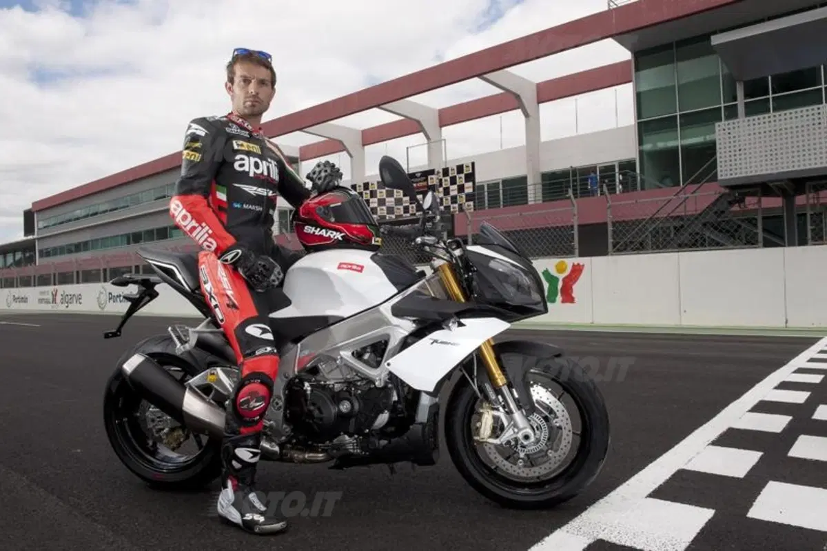 Aprilia Tuono V4R ABS (29)