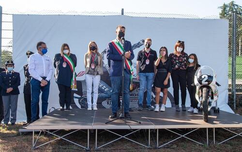 Imola, la cerimonia della dedica della Curva Gresini (5)