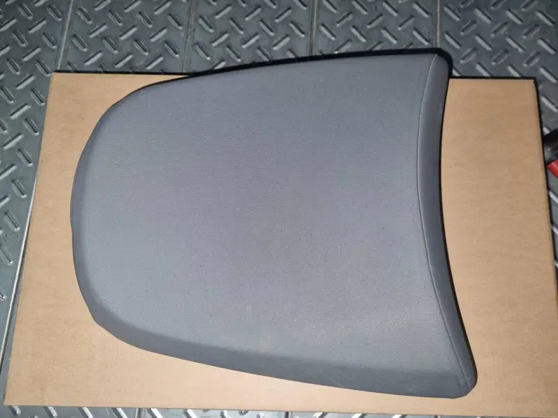 Sedile grigio posteriore BMW