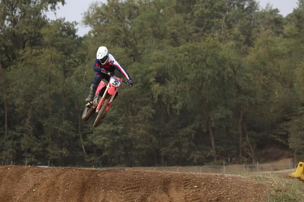 Honda CRF250R 2022 TEST: in pista con Alex Puzar e il nostro Perfetto! (2)