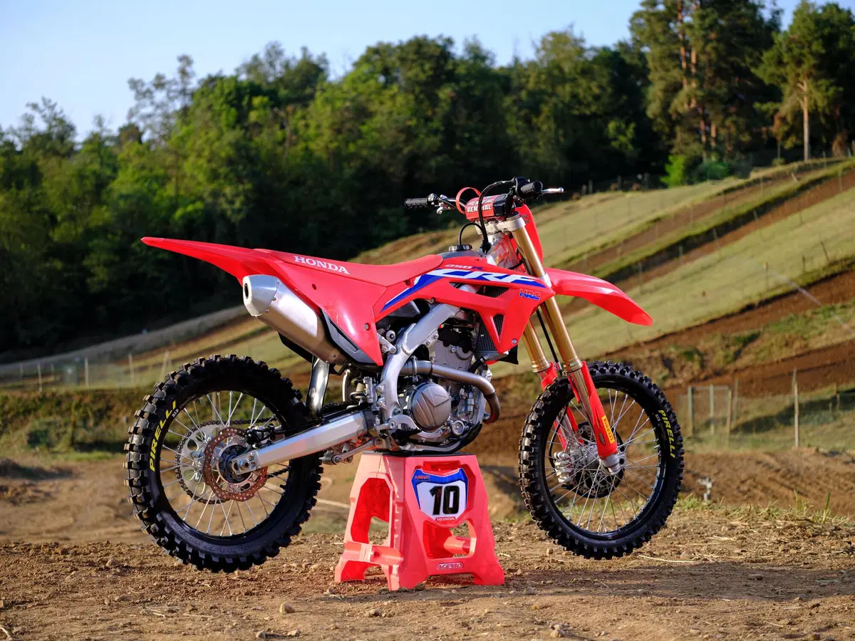 Honda CRF250R 2022 TEST: in pista con Alex Puzar e il nostro Perfetto! (14)