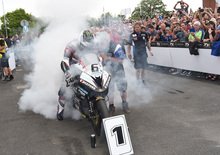 TT2016: il Senior a Dunlop. Ma ancora due morti al TT